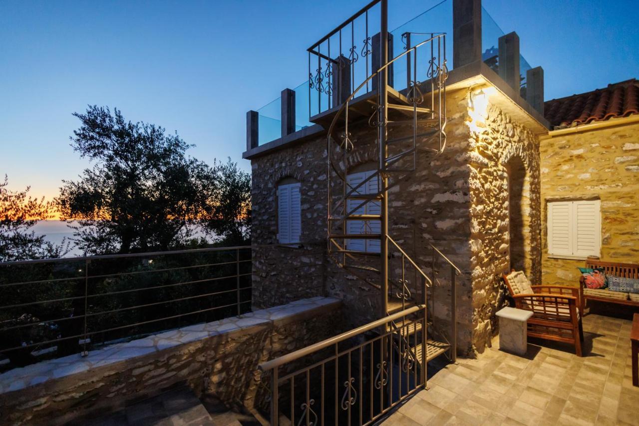 Villa Somatiana- Traditional Stone House , West Mani Thalamai Екстер'єр фото